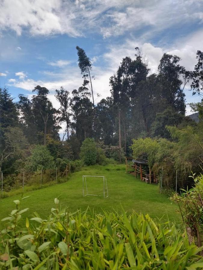 Hosteria La Chorrera Quito Exterior photo
